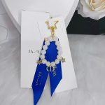 Snowflake Metal Ornament Set, Elegant Keychain Pendants, Gold Hollow Out Designs, Christmas Tree Decorations Gift - Image 4