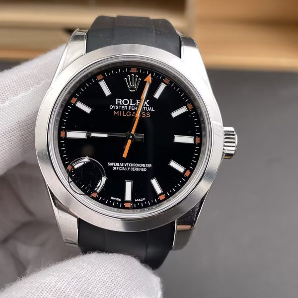 A black-dial Rolex mechanical watch. Is this the style you like?
