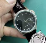 The quartz movement has the moon phase function but not the calendar function. The mechanical appearance on the back. - Image 4